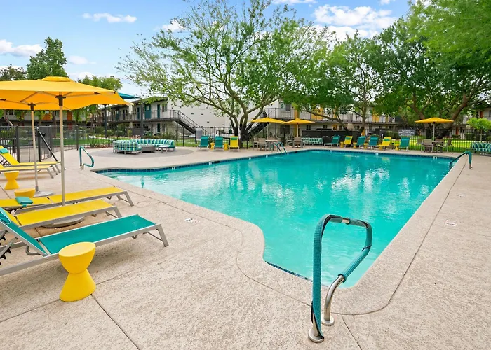 Apartment 2b1b Stylish Haven - Pool And Parking Tempe