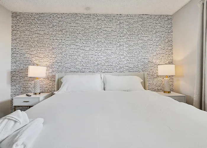 2b1b Stylish Haven - Pool And Parking Tempe