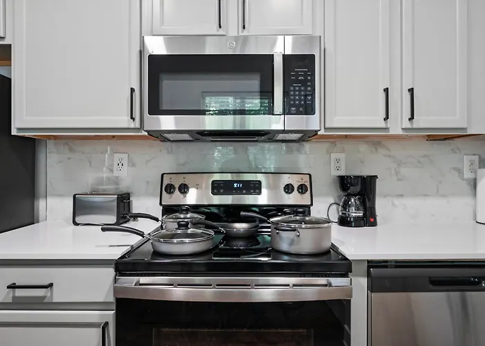 Apartment 2b1b Stylish Haven - Pool And Parking Tempe